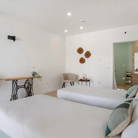 Quinta Dos Raposos- Portugal Nazaré