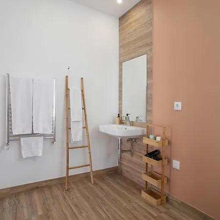 Quinta Dos Raposos- Portugal Casa de Campo Nazaré